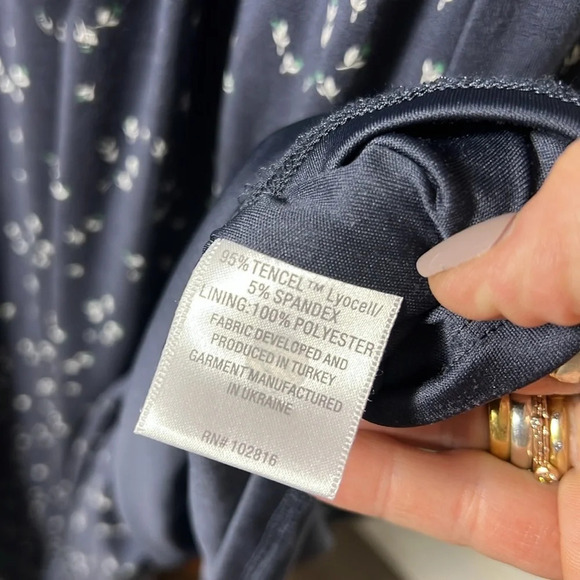 Garnet Hill NWOT Flutter Sleeve Tencel Midi Dress Size M - Picture 12 of 14